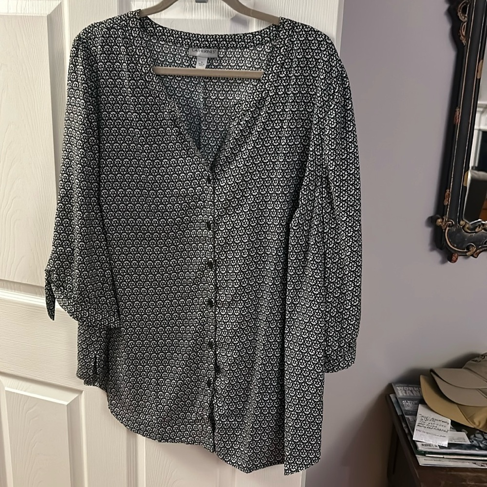 Blouse w tie sleeves 1x black and white